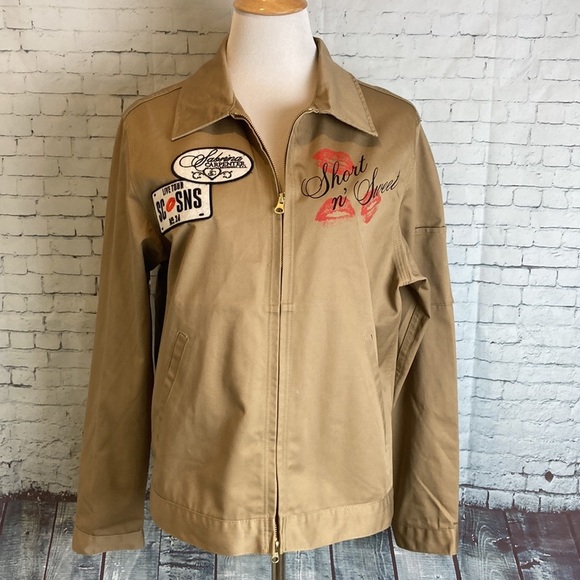 Sabrina Carpenter VIP Short N Sweet Tour Jacket Sz M Concert Tee T-shirt Swiftie - Picture 3 of 16